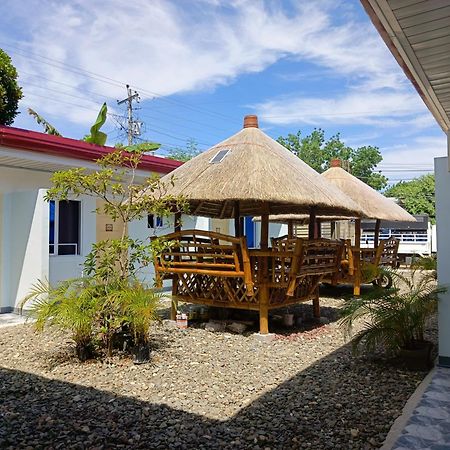 3 Sisters Guest House 1 Moalboal Eksteriør billede