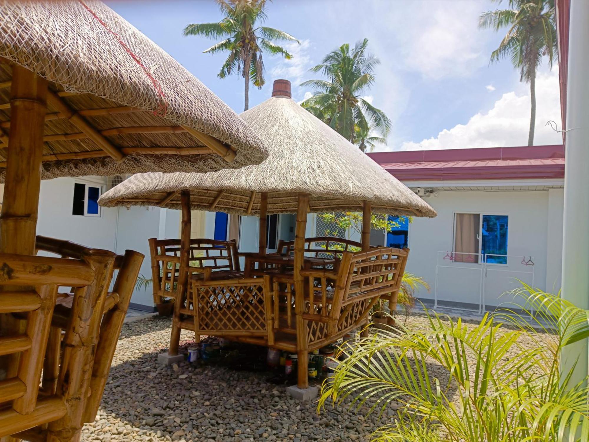 3 Sisters Guest House 1 Moalboal Eksteriør billede